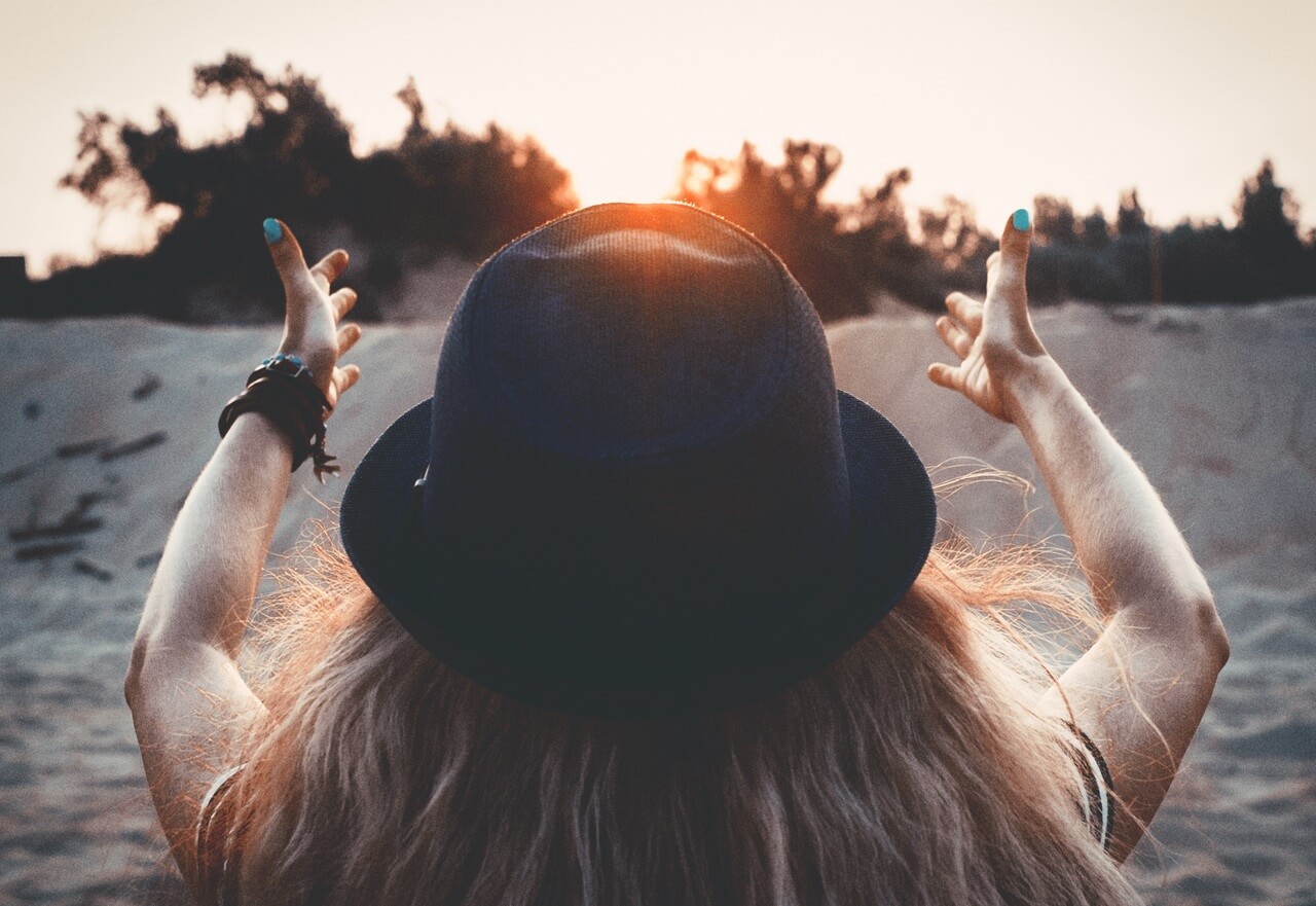 The Beauty of Sunset Magic Hearts of Lovers