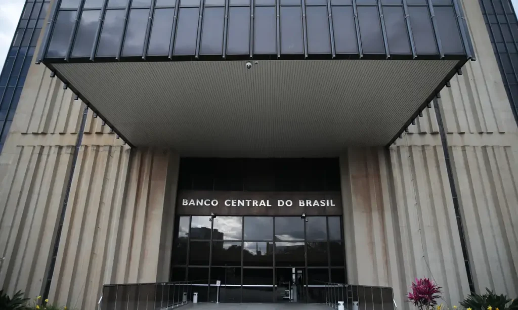 alimentos. Inflação usada para corrigir salários acumula 4,11% em 12 meses. É a